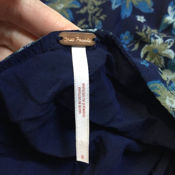 Free People Maxi Skirt Size 8 Womans Femme Edge Navy Blue Floral Wrapover Ruffle - Picture 9 of 15